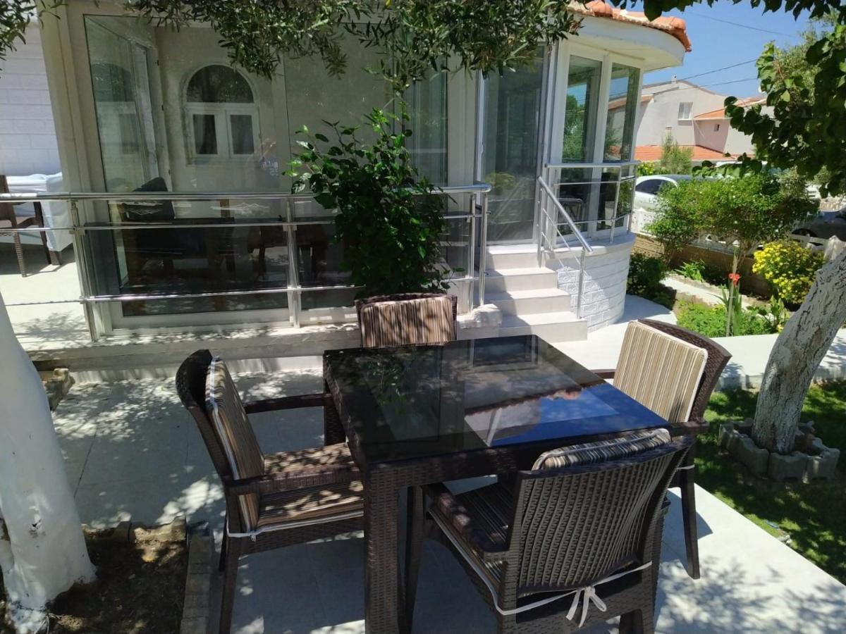 Cesme Burcu Sitesi Yaman Villa ภายนอก รูปภาพ