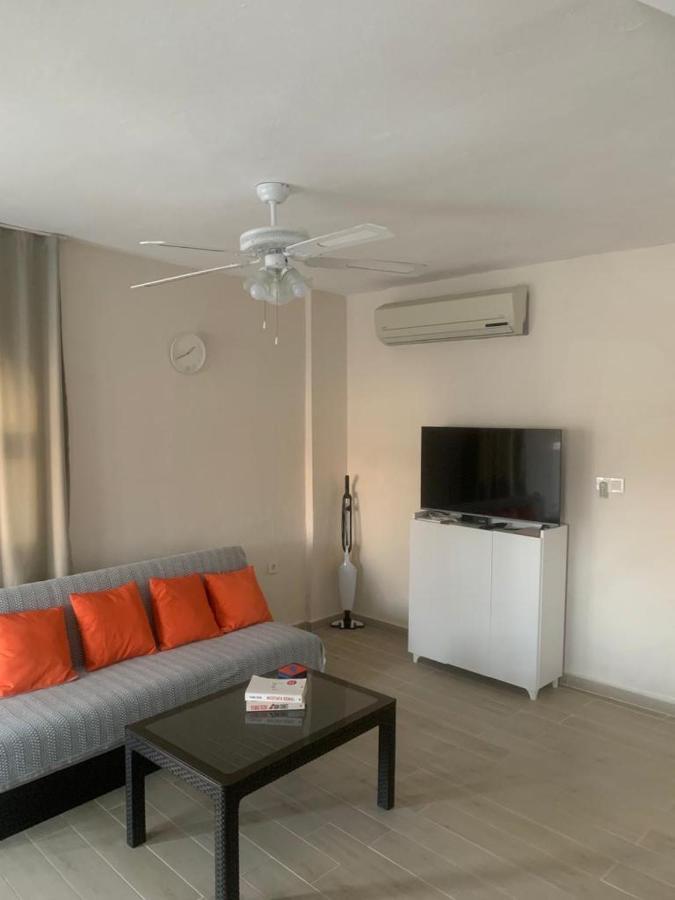 Cesme Burcu Sitesi Yaman Villa ภายนอก รูปภาพ