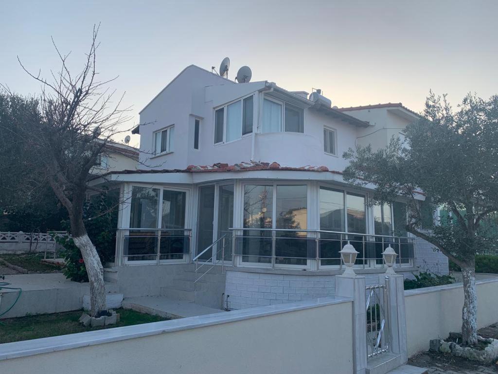 Cesme Burcu Sitesi Yaman Villa ภายนอก รูปภาพ